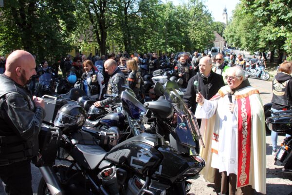 Harley Davidson felvonulás Sümegen